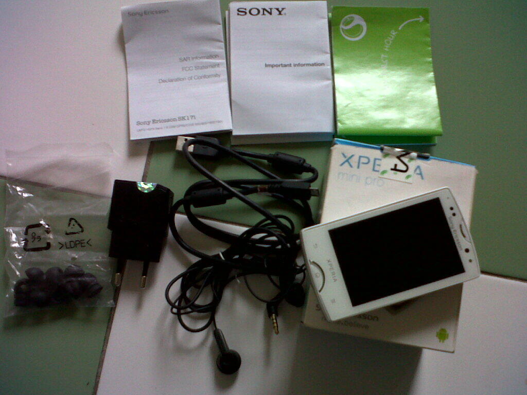 SE XPERIA MINI PRO WHITE Full Set Masih Garansi DKI JAKARTA