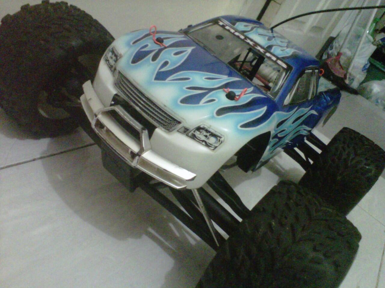 traxxas revo engine 2.5 second