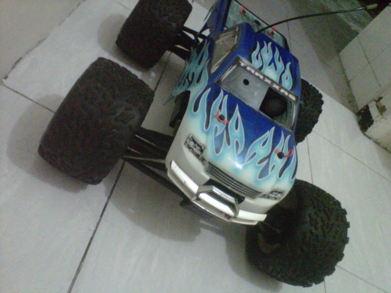 traxxas revo engine 2.5 second
