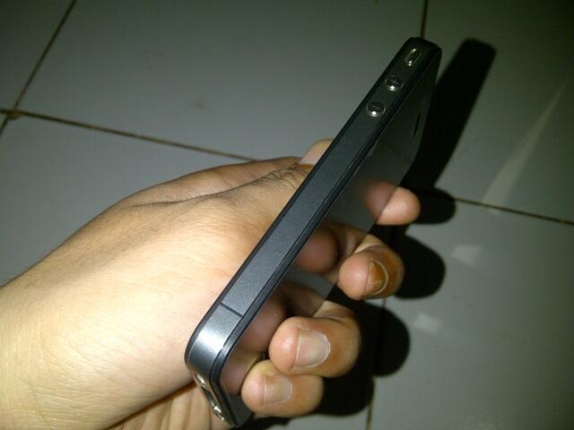 JUAL IPONE 4 16 GB FU IOS 5.0.1 JAILBREAK CUMA 2.750.000 GAN SERBUUUUuuu!!DEPOK