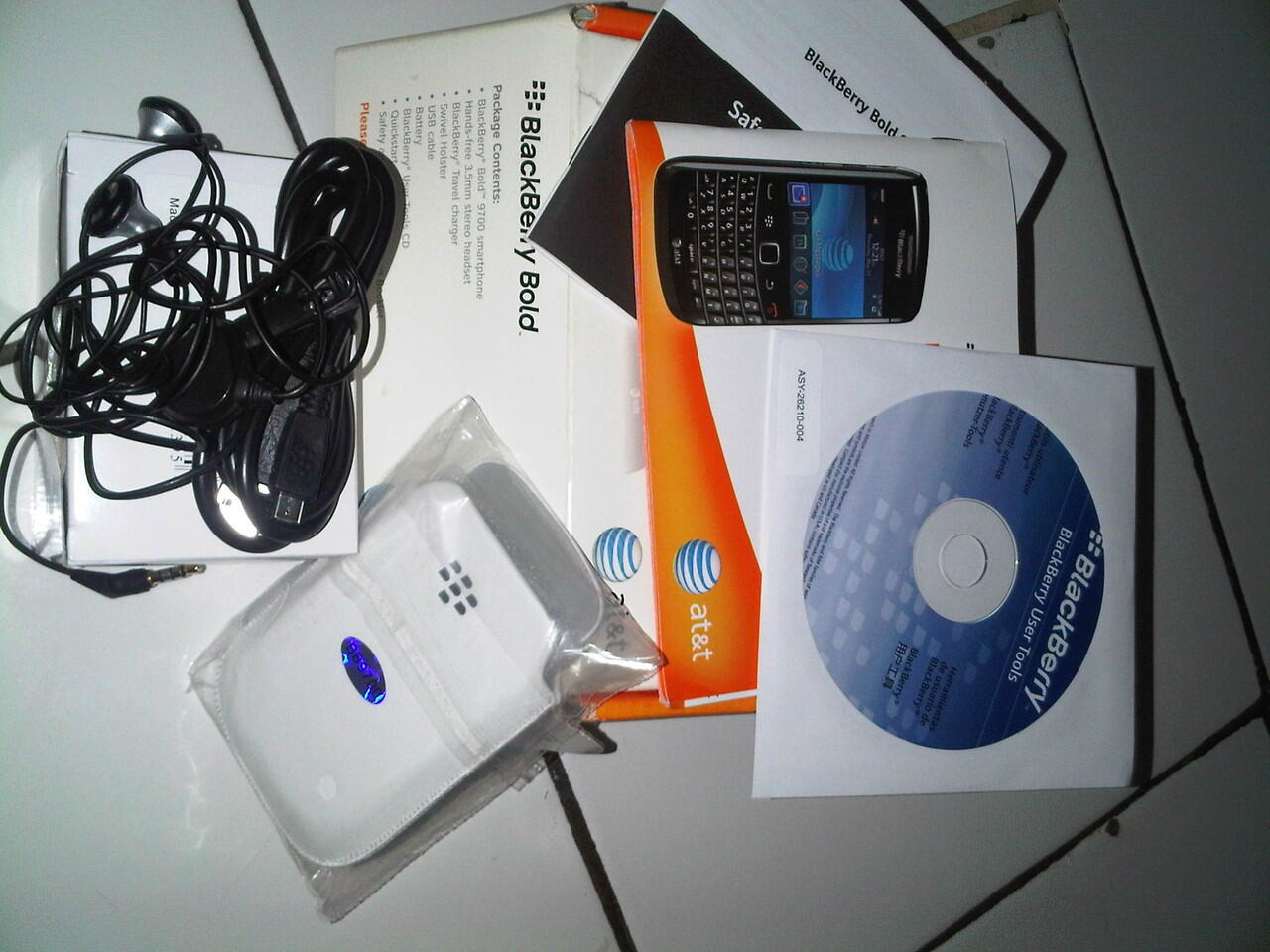 BB Onyx 1 Black( 9700 ) Ex Garansi Lengkap