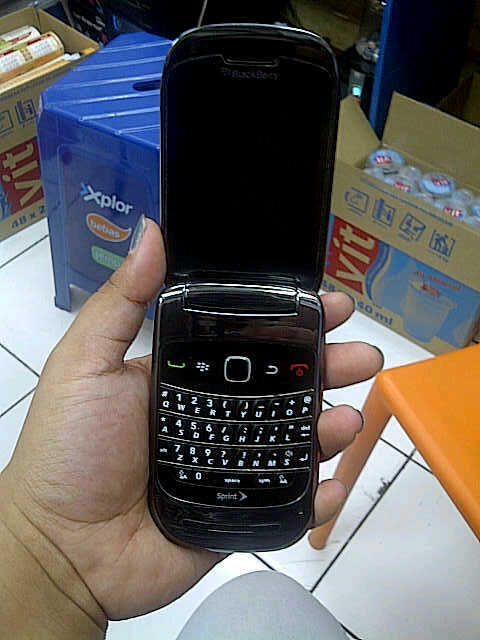WTS blackberry...murmer....