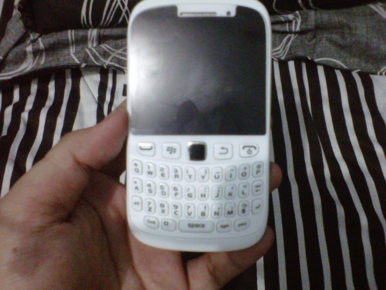 JUAL BB 9230 AMSTRONG WHITE GARANSI 23,5 BULAN
