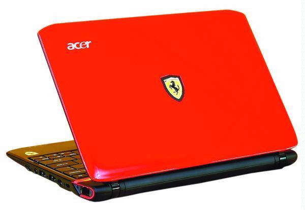 8 Laptop Dengan Desain Mobil Sport