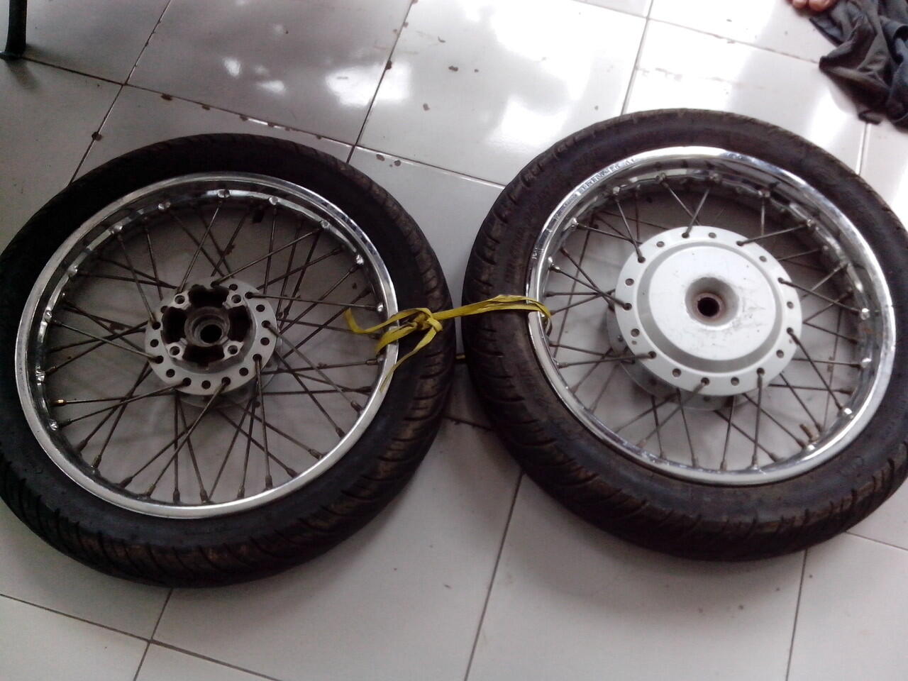 Velg Jari-Jari Original Vario + Ban Sepasang - Murah - Bandung