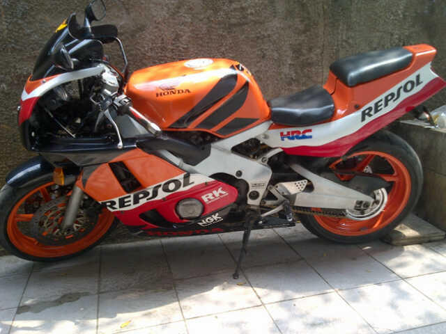 Honda CBR 400 NC29 Fireblade CBU Repsol ( terawat, Rare nih )
