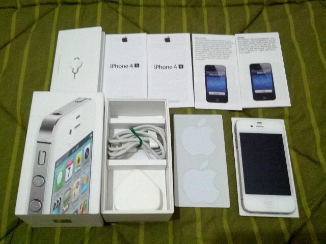 jual 2nd 98% mulusssss IPHONE4S 32GB White FU