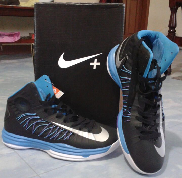 lapak sepatu basket