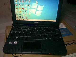 Toshiba NB-250 Komplit Kondisi Sangat Mulus