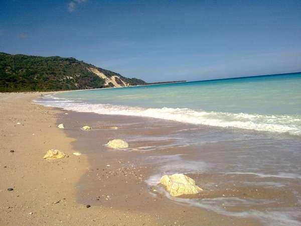 Pantai Kolbano, Surga Tersembunyi di Nusa Tenggara Timur