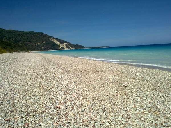 Pantai Kolbano, Surga Tersembunyi di Nusa Tenggara Timur