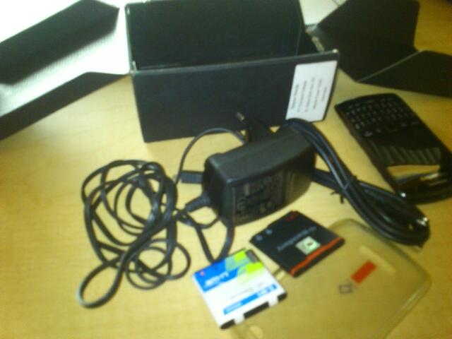 jual blackberry apollo lengkap bergaransi fisik 95%