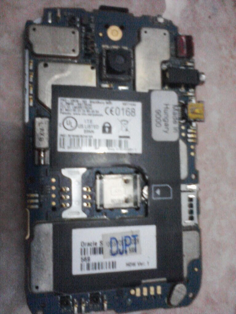 BB BOLD 9000 DAN CURVE 8310 MATOT / RUSAK