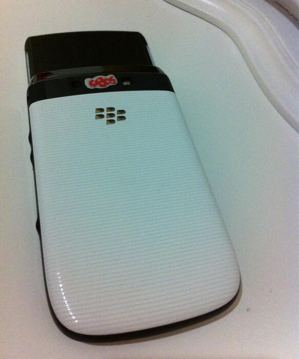 Jual BB TORCH 9800 White batangan
