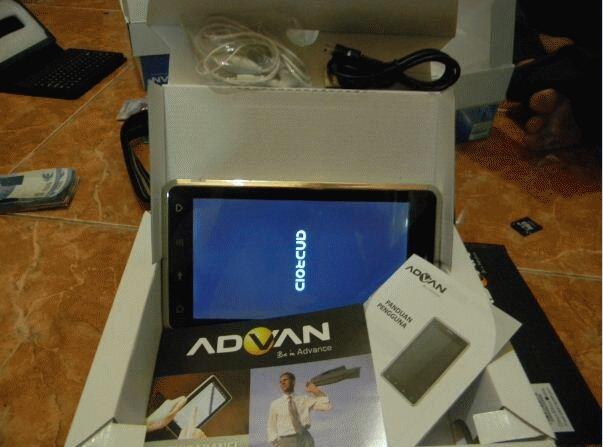 tablet pc ipad apad epad mid merk ADVAN T2V CAPASITIV 7" CALL,SMS,INTERNAL MODEM,TV,