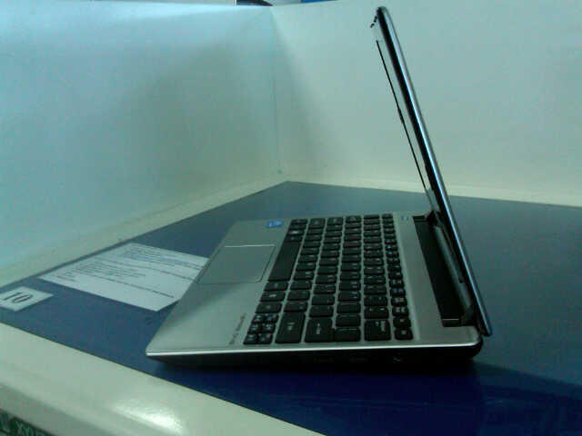 JUAL LAPTOP MURAH 3JUTA BARU SEBULAN PAKE SURABAYA