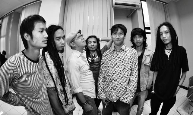 &#91; masuk &#93; profil band reggae nusantara &#91; video &#93;