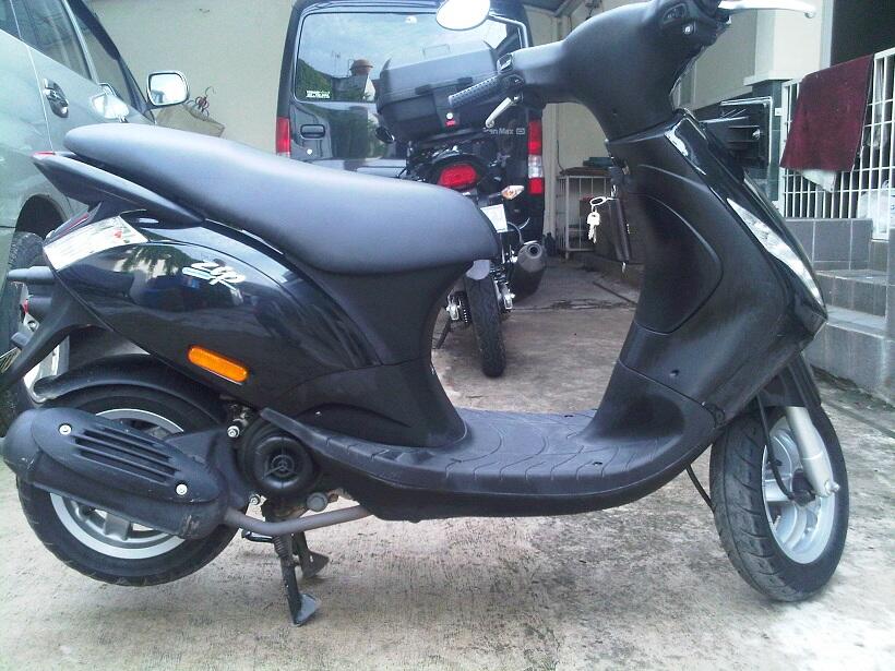 jual segera motor Piaggio baru pakai 5 bulan