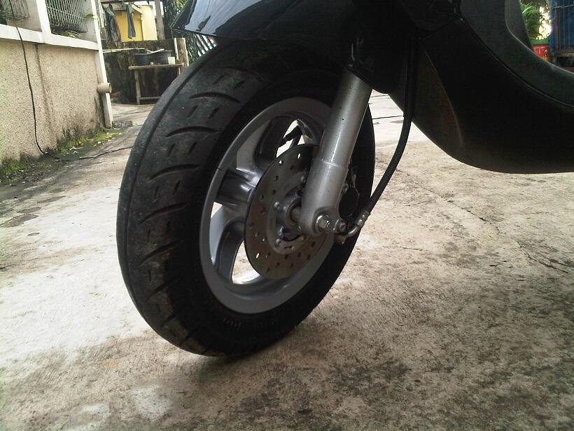 jual segera motor Piaggio baru pakai 5 bulan
