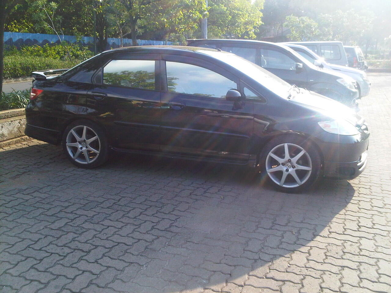 Terjual OVER KREDIT CASH MOBIL HONDA CITY 2004 IDSI HITAM MANUAL