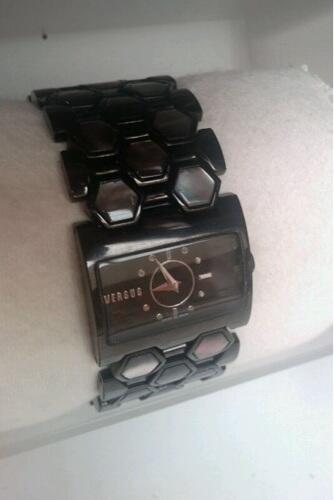 jual jam tangan Versus second alias bekas bagus mulus