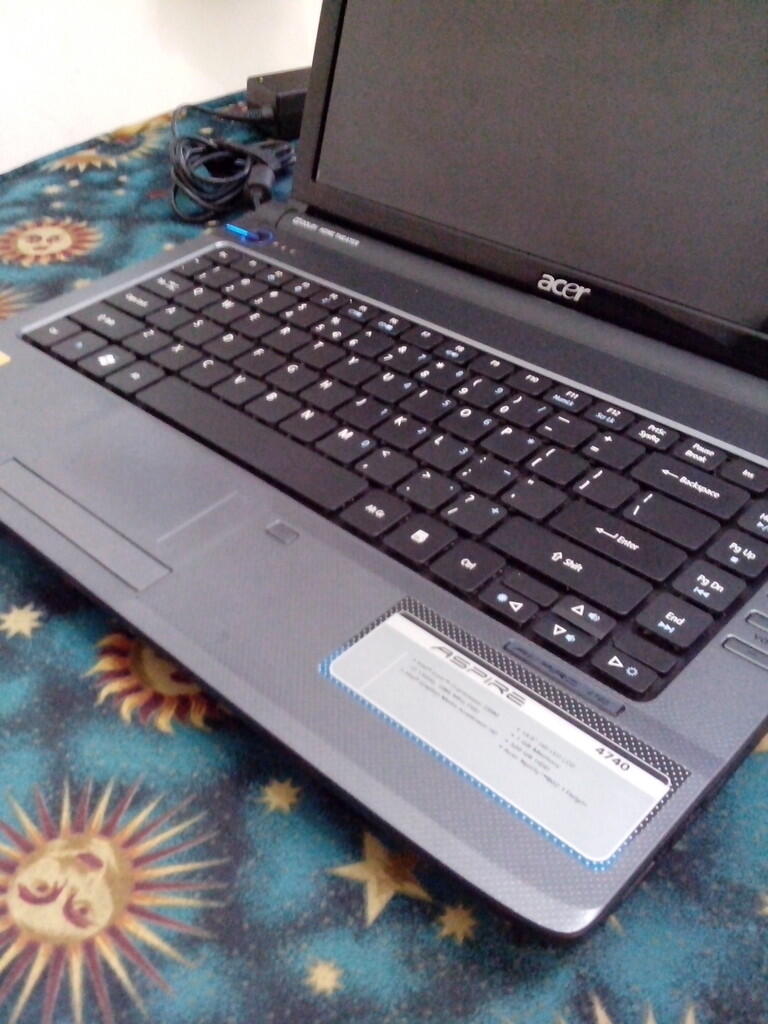 ACER 4740 CORE i3... MOGGO DICEK GAN (SURABAYA)