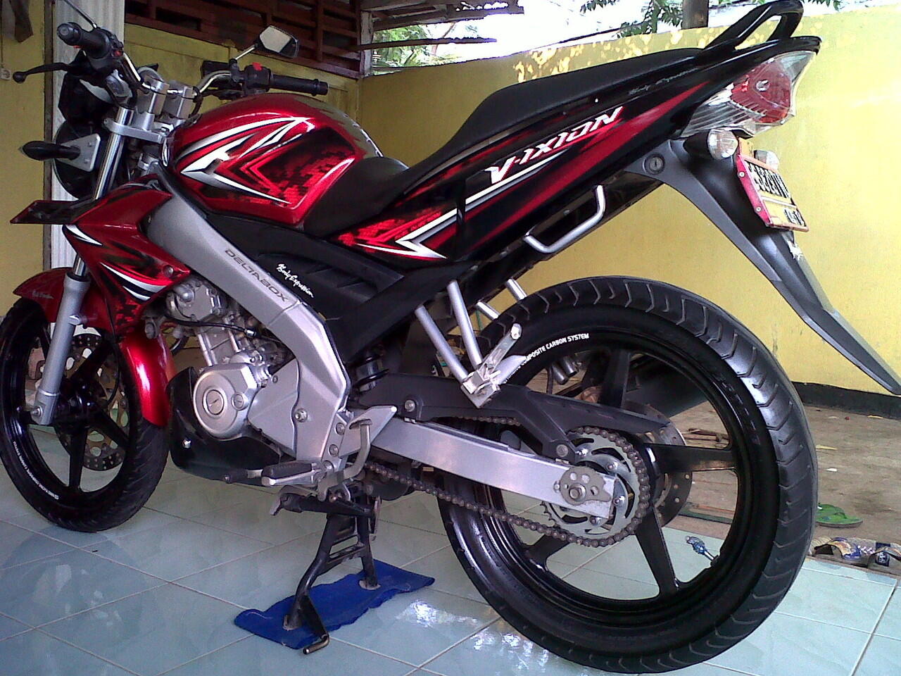 VIXION MERAH 2009 (MULUS BANGEEETS)
