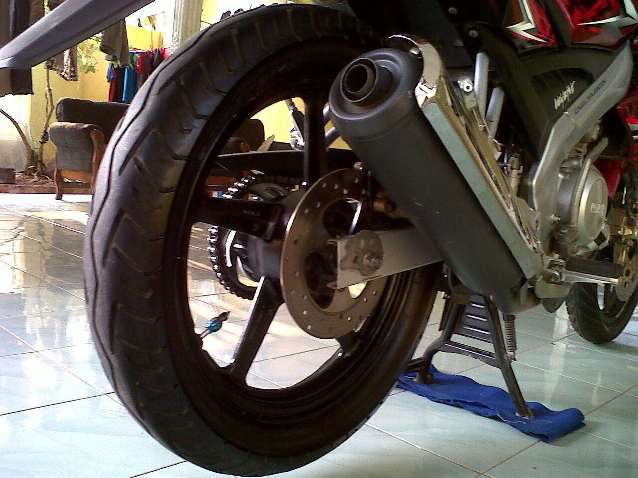 VIXION MERAH 2009 (MULUS BANGEEETS)