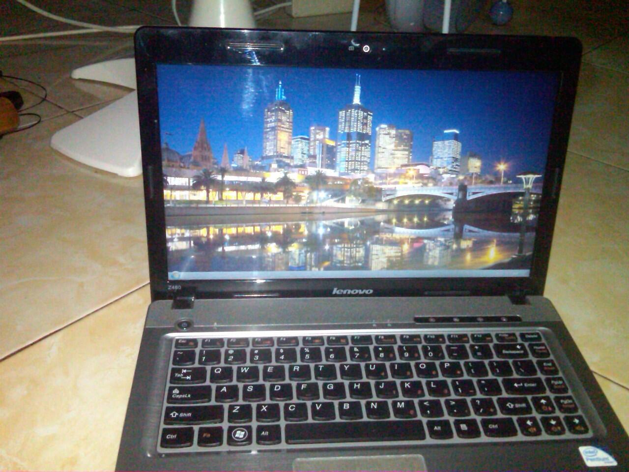 LENOVO IDEAPAD Z460 SURABAYA