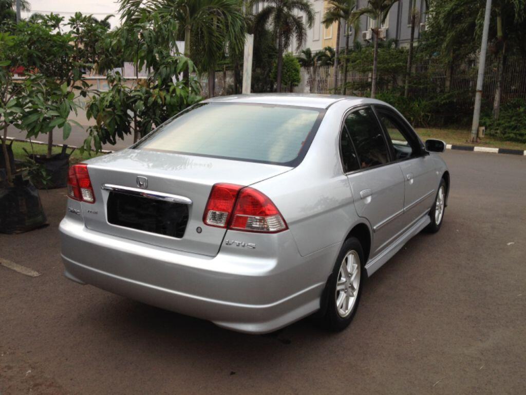 Honda Civic Vti-s A/T 2004 Silver (istimewa)