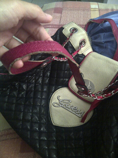 TAS DAN DOMPET GUESS ORI.