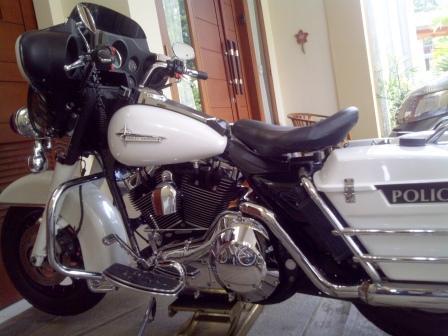 HARLEY-DAVIDSON ELECTRA POLICE