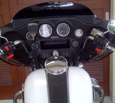 HARLEY-DAVIDSON ELECTRA POLICE
