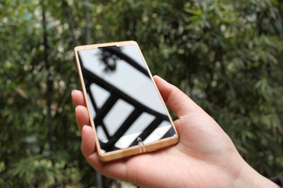 Hp Android dari Bambu (Keren Gan!! )