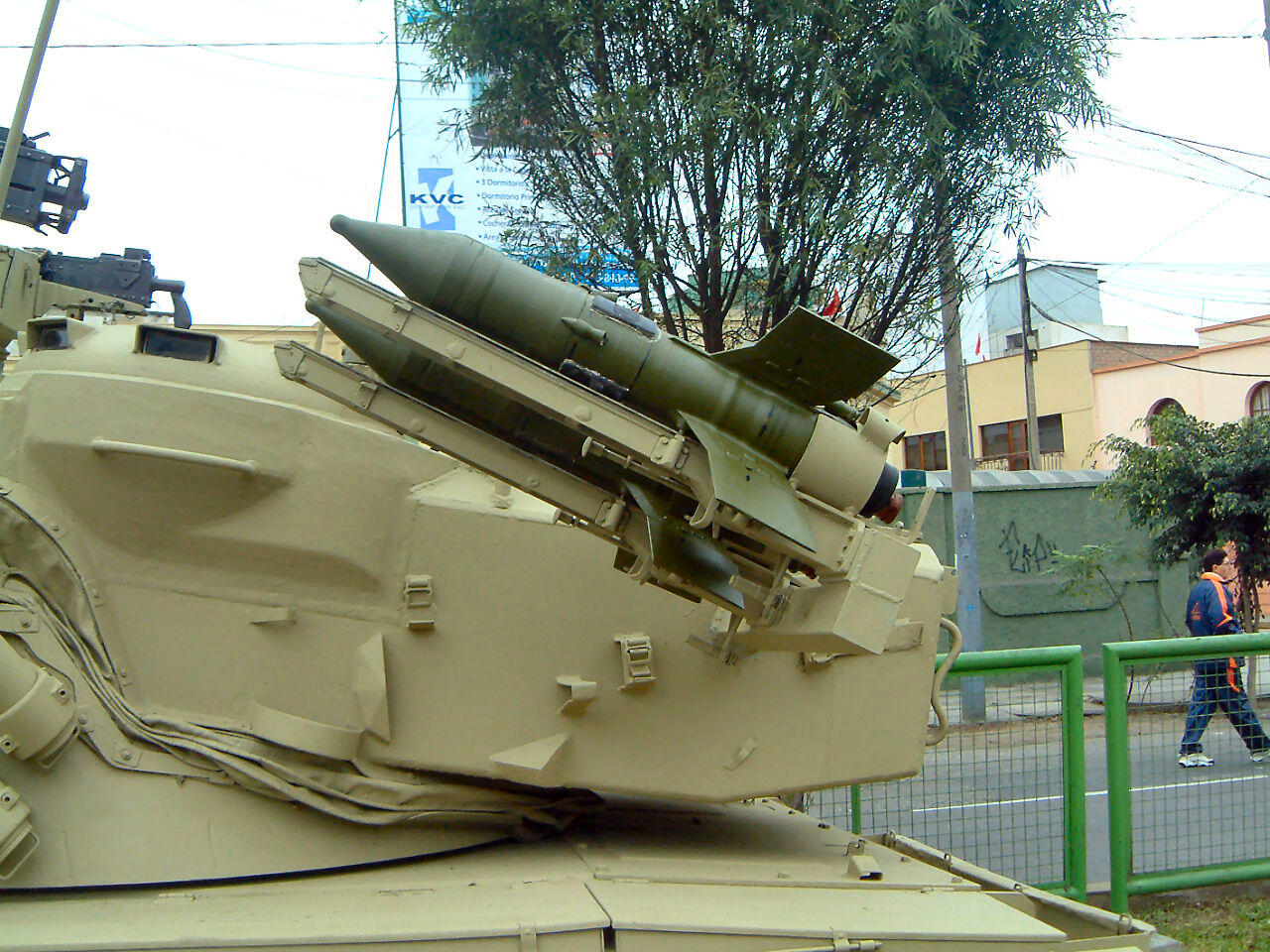 AMX-13: KAU TETAP DIPUJA OLEH KSATRIA BANGSA
