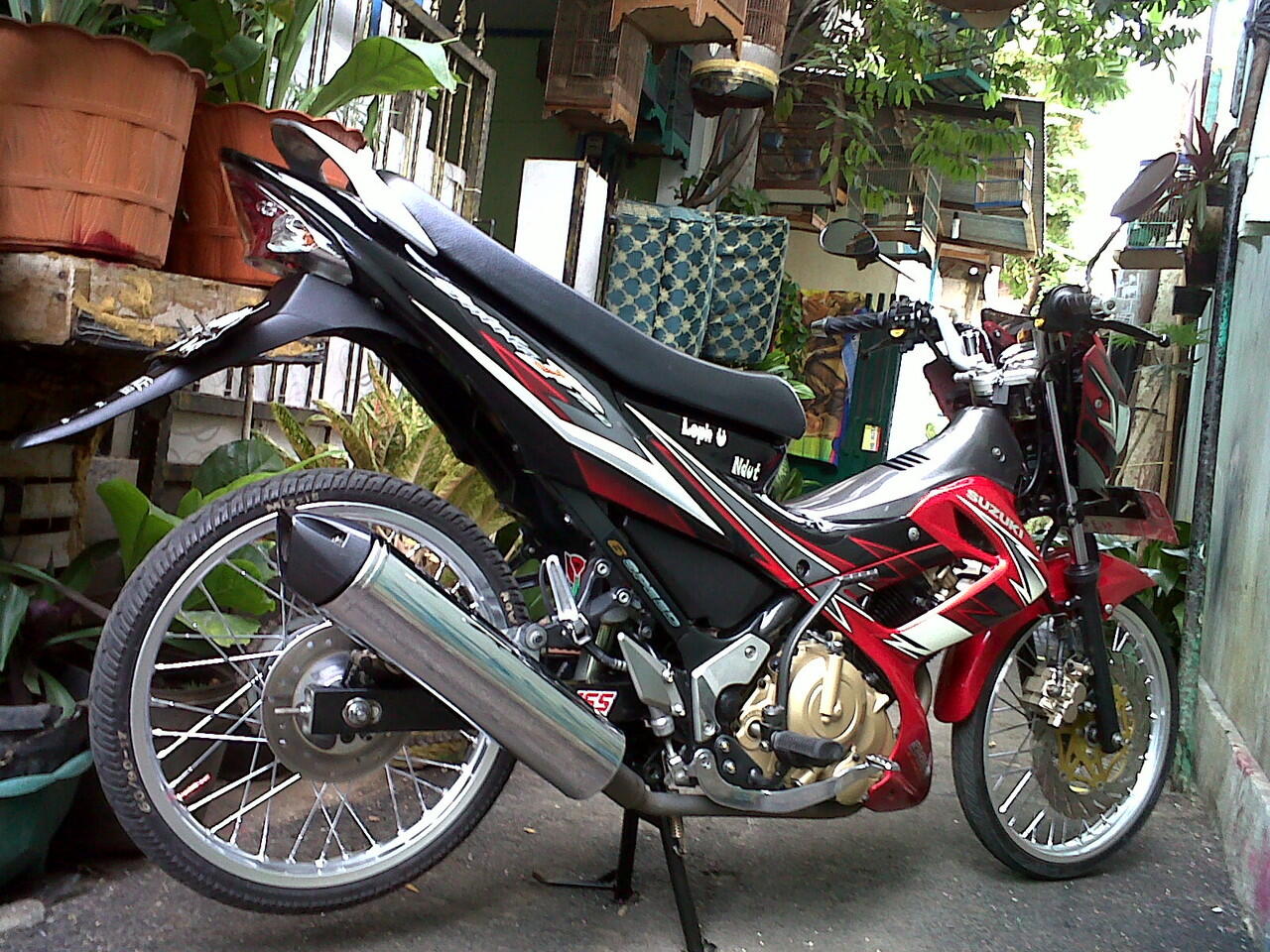 JUAL SATRIA F 2009 GREES