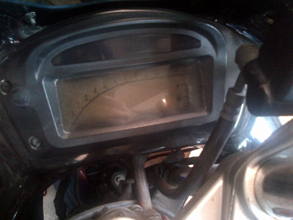 Suzuki FXR 2003 blue..