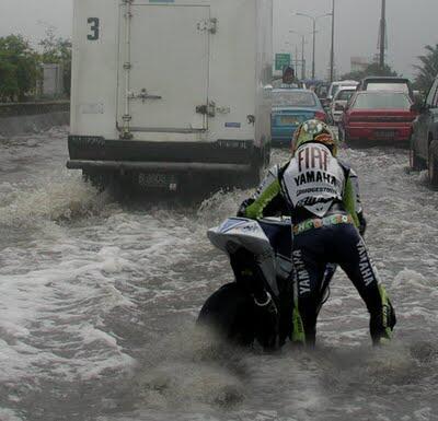 Cerita Bergambar: Valentoni Rossi yang Berbakti