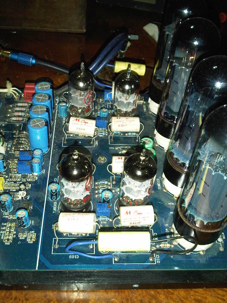 Pwr Amp Tabung untuk mobil 2x35W