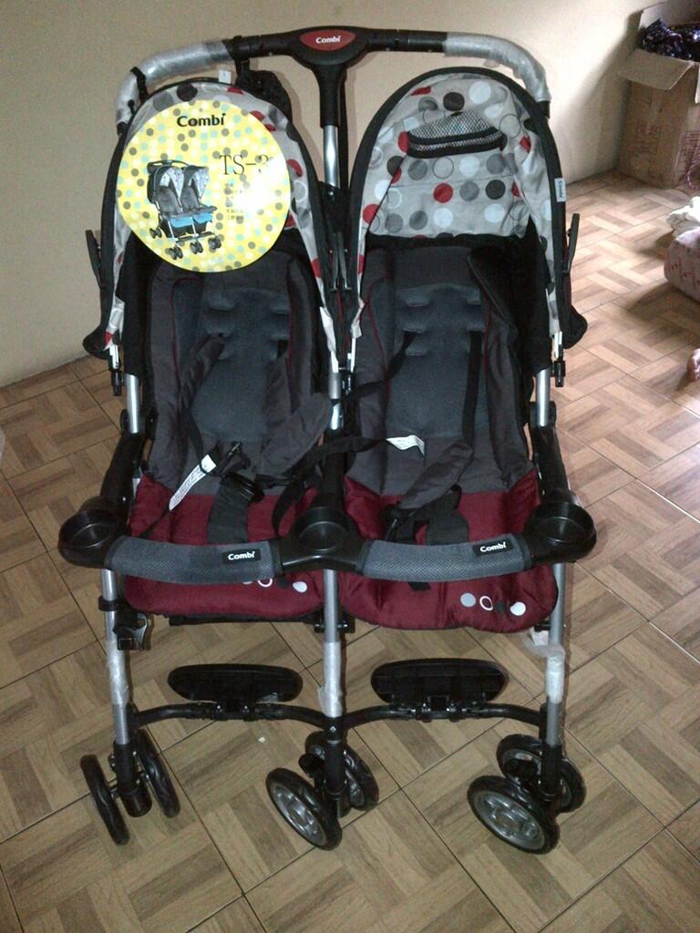 Stroller Kembar Merk Combi