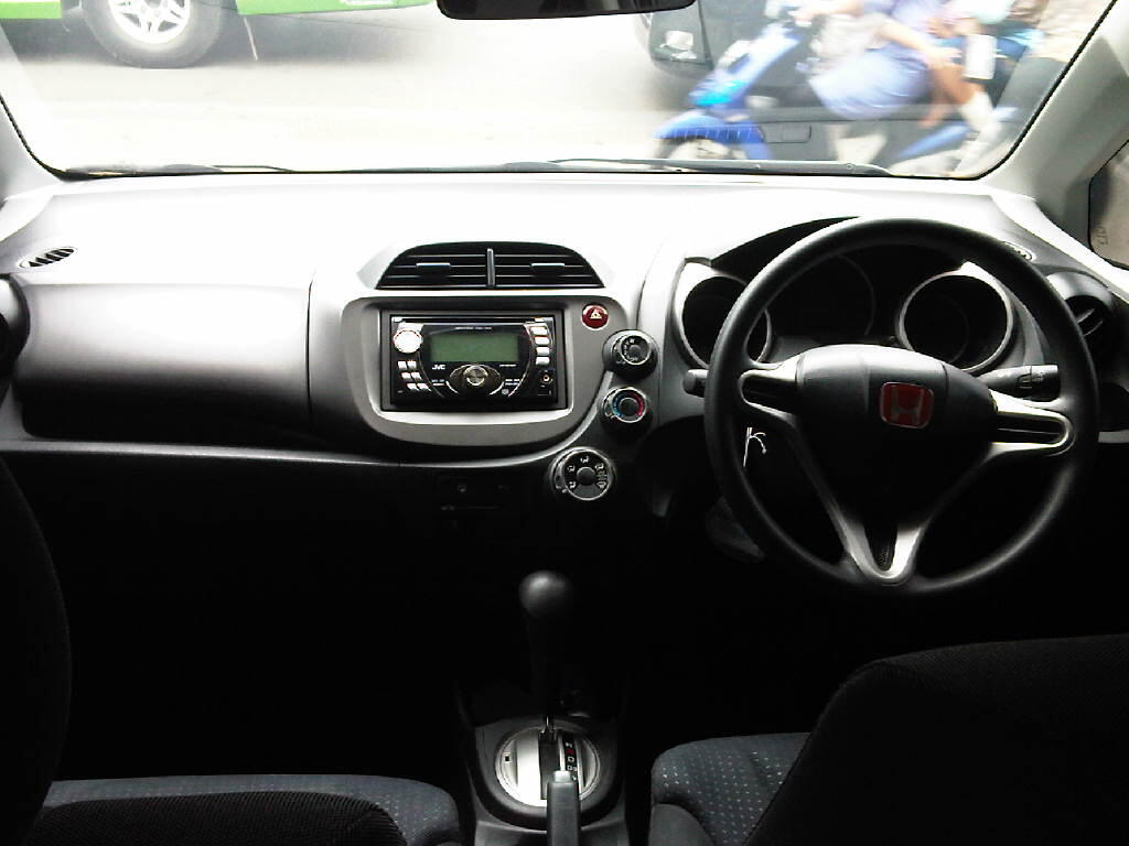 HONDA ALL NEW JAZZ S AT 2008 PEMAKAIAN2009 HITAM METALIK