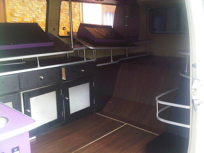 jual vw kombi cafe jerman thn 73, mesin oke, ex iklan dan kuat perjalanan jauh