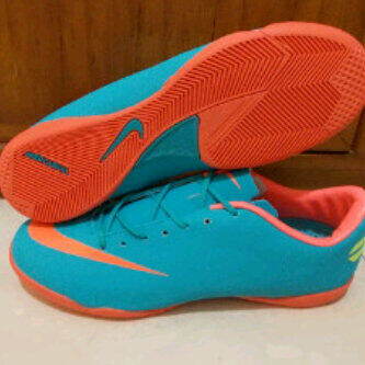 Jual Nike mercurial vapor 8 size 41 dan 40 harga termurah!!