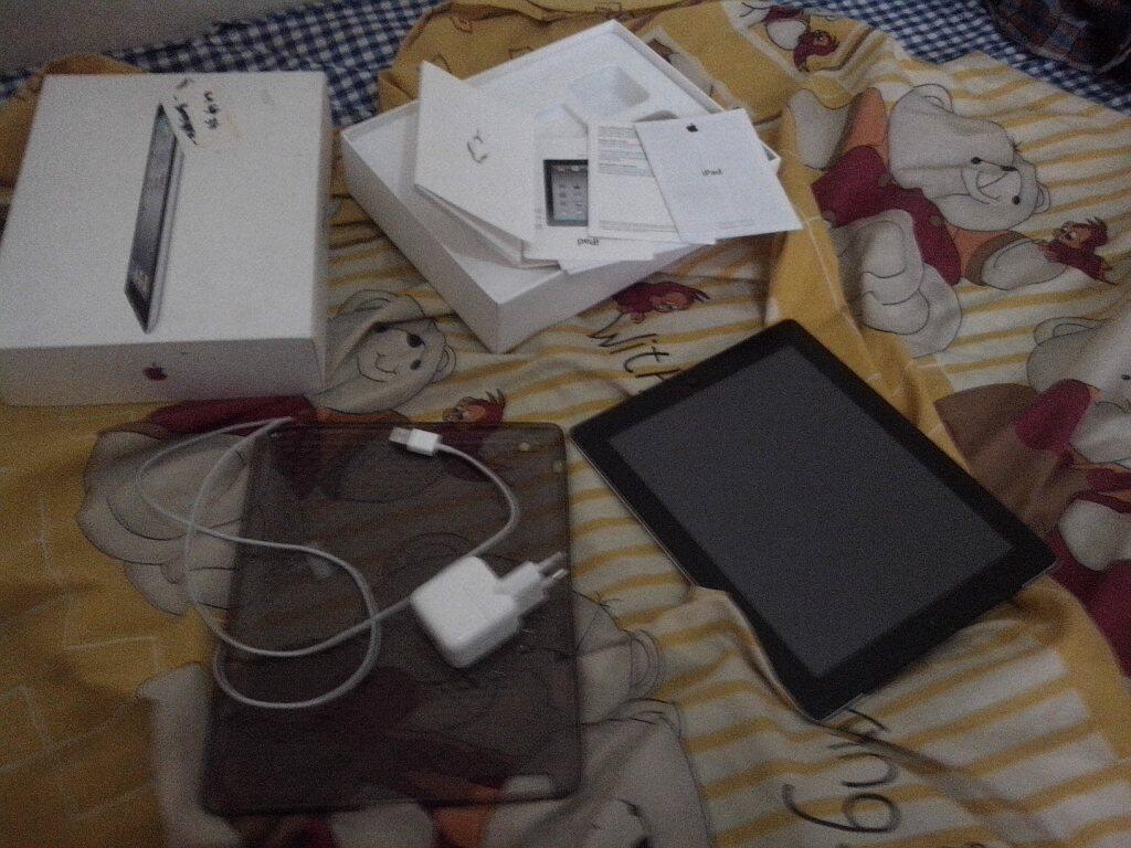 JUAL CEPAT!! Ipad2 32GB Black 3G+Wifi FULLSET 4 JUTAAN!! Cepet2an aja!!