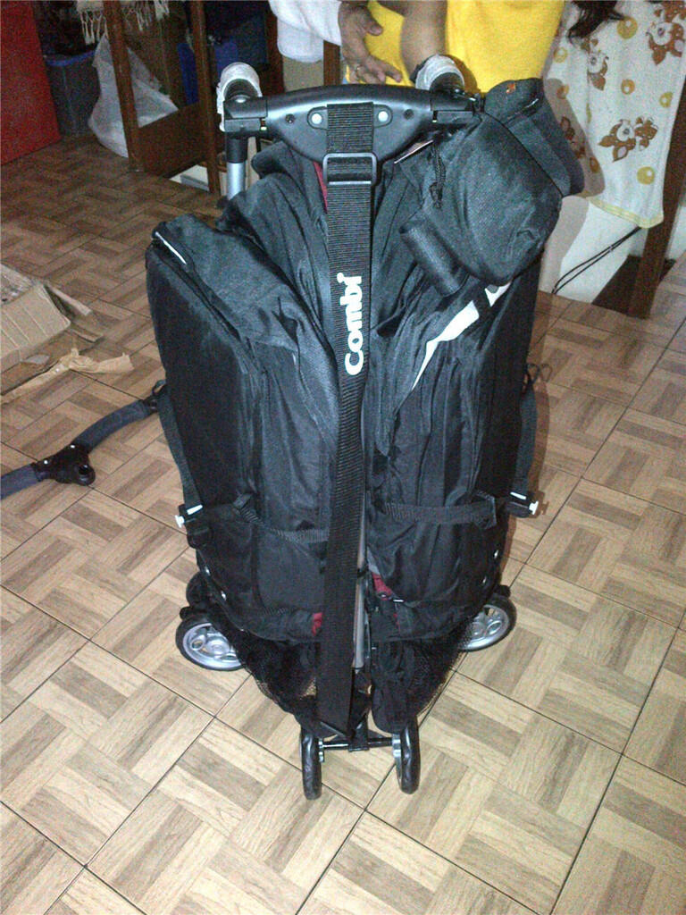 Stroller Kembar Merk Combi