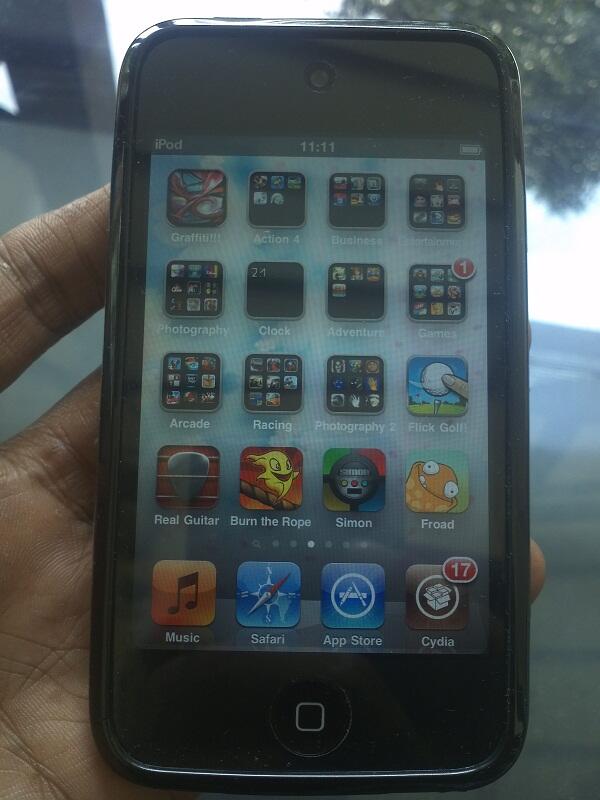 Ipod Touch 4th Gen 32GB Black Lengkap