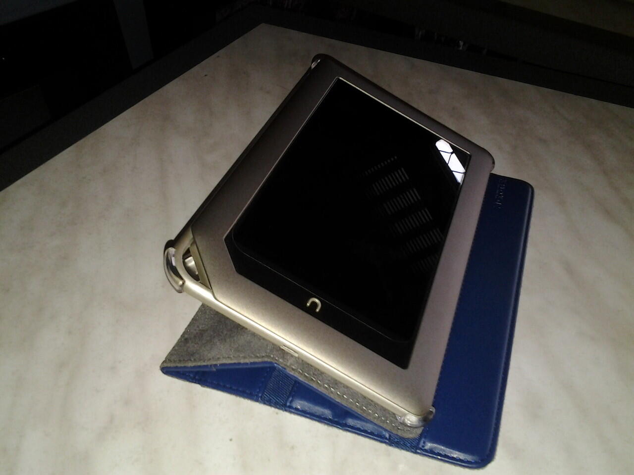 Barnes & Noble NOOK Tablet™ 16GB Full Sets + Case M-Edge