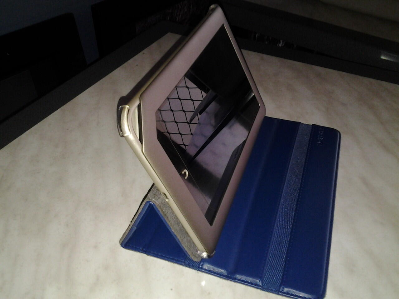 Barnes & Noble NOOK Tablet™ 16GB Full Sets + Case M-Edge