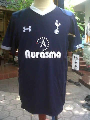 spurs away