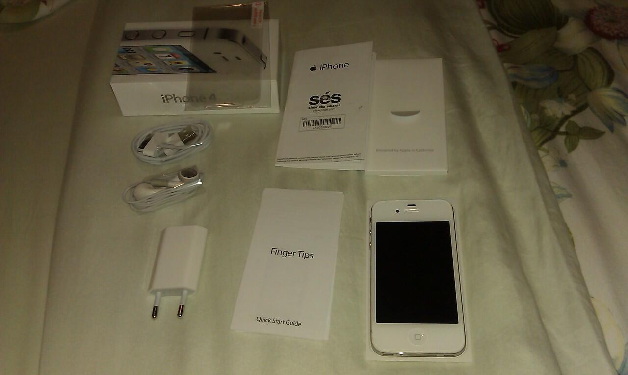 Apple Iphone 4S WHITE 64GB FU MULUS dan BONUS TRANSFORMER CASING LENGKAP
